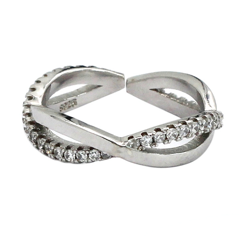 Silver cross row with ring